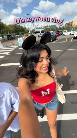fav fav days #disneyween #disneyvlog #disneyfood #magickeyholder #boilingcrab 