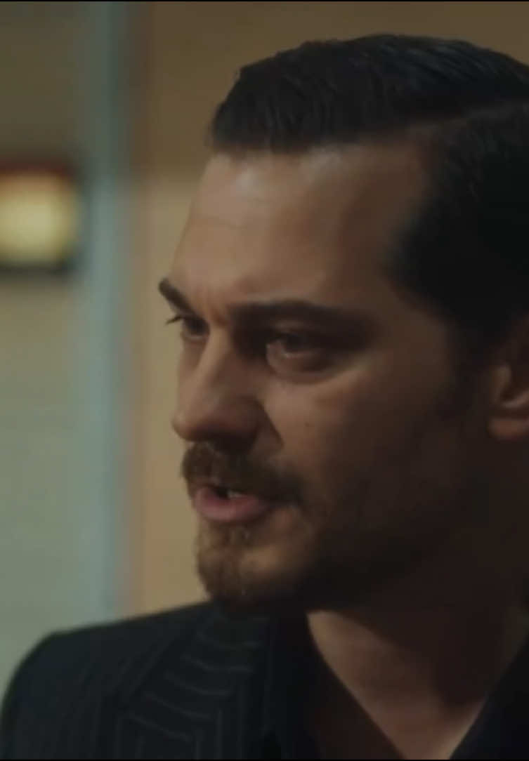 ayri bisey #fyp #kesfet #eşreftek #çağatayulusoy #sarpyilmaz 