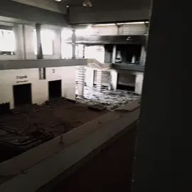 المدن لا تموت حين تهدم جدرانها، بل حين تُنسى حكاياتها.