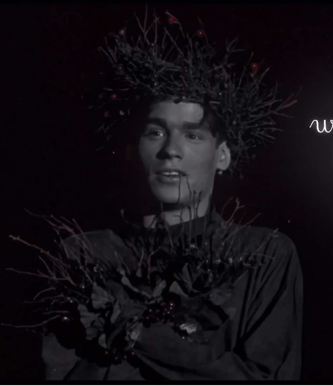 had to balance all my happy edits. BUT UH…REMINDER..NEIL AND CHARLIE WERE BEST OF FRIENDS. special special SPECIAL sdt: @⁺˚⋆｡° ✩ 𝚋 ✩°｡⋆˚⁺  SCP: @✧༺♡༻∞ || AC: swovaudios|| CC: ME! ||DTS: @sophia⁵⁵ @River 𝜗𝜚˚⋆ @ak 🫶🏼 @Alex  #foryou #foryoupage #fyp #editor #edit #deadpoetsociety #deadpoetsocietyedit #videostarpro #charliedalton #charliedaltonedit #neilperry #neilperryedit  #harrystyles 