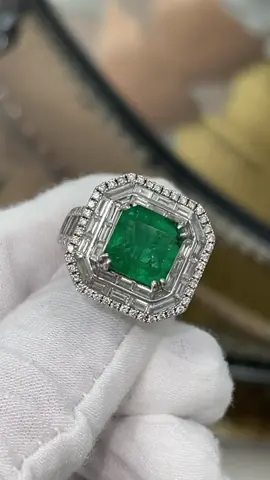 The verdict is in she wants an emerald ring💚#fyp @Raye we got you;), make it #viral so she can see, we have an emerald ring for her.