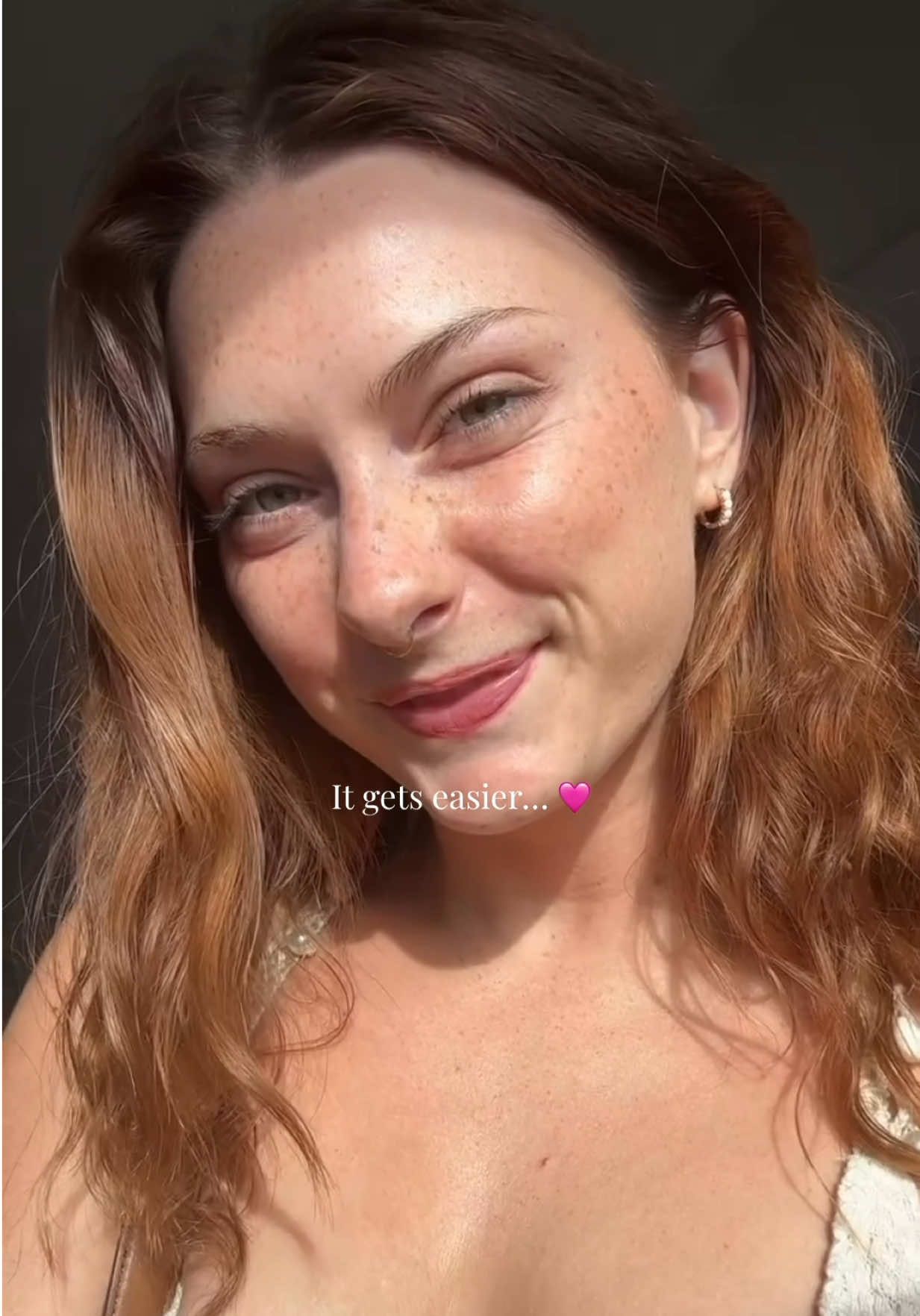 I never imagined life could be this sweet… I took my own hand and pulled myself out of the darkness. I kept going every day. And while it’s been the hardest thing I’ve ever done, I will never look back. It does get easier, I promise. Keep going 🩷🫂  #gentleencouragement #feminineenergy #growth #selflove #kindness 