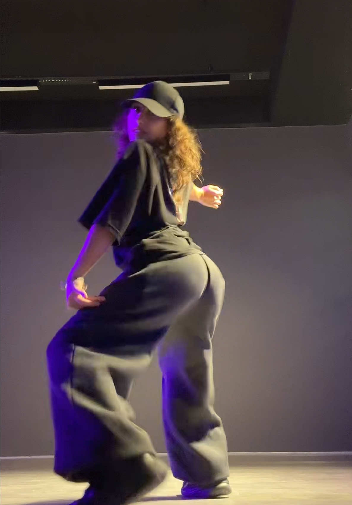 geldi benim favori dans #dancechallenge #dancer #kesfetteyiz #fyp #늙음필터 