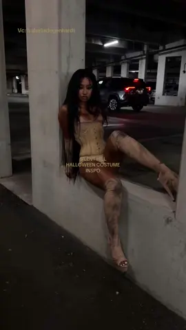 Silent Hill ! But make it sexyyyyy 🤍🤎 Vc: isabelladegenhardt ##costumeideas##silenthill##halloweencostume