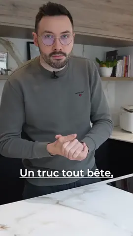 Découvrez une innovation qui transforme la façon de cuisiner ! Avec cette plaque de cuisson connectée de chez Novi, la cuisine devient un jeu d’enfant. Équipée d'un système de hot intégré, elle allie praticité et modernité. Fini le nettoyage à l'aveugle ! Grâce à une application dédiée sur votre smartphone, recevez des alertes pour entretenir votre filtre, assurant une performance optimale. Un vrai petit bijou de technologie qui rend la cuisson plus agréable tout en préservant votre temps ! Ne manquez pas cette démonstration qui prouve qu'une cuisine moderne peut rimer avec simplicité. #CuisineConnectée #Technologie #InnovationCulinaire #PlaqueDeCuisson #Novi #GadgetDeCuisine #SmartHome 🍳📱✨