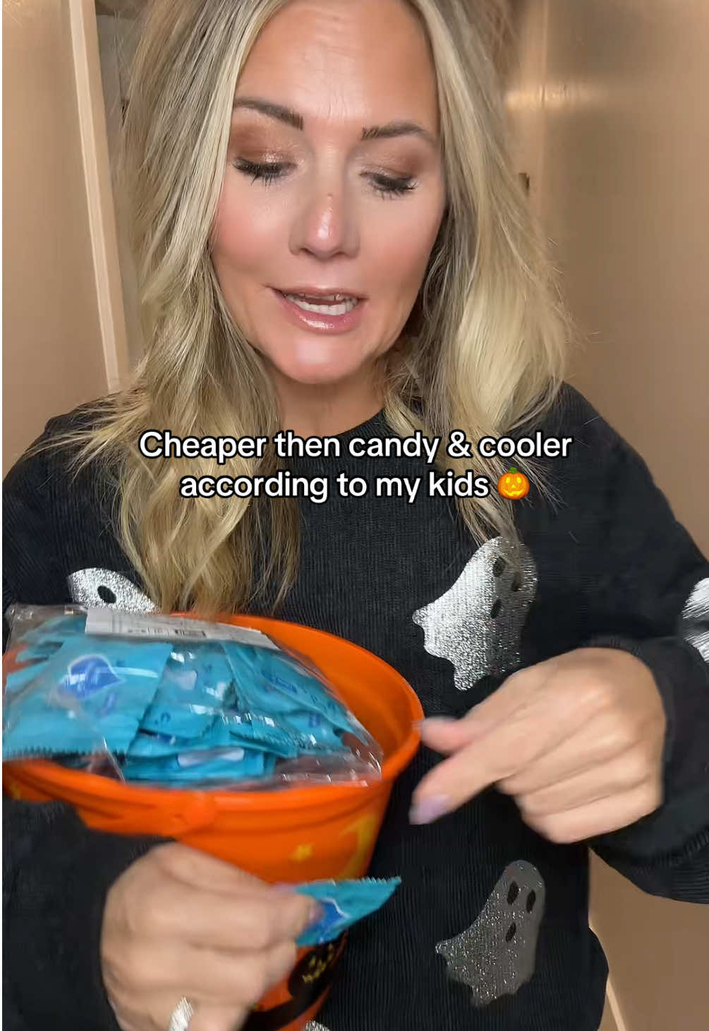 Cheaper then candy & cooler according to my kids #halloween #candyalternative #halloweencandy #trickortreat #MomsofTikTok 