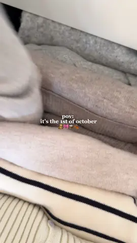 it's the first of the month 🎀🧸✨happy first of october guys !#firstofthemonth #firstofoctober #october #grwm #Vlog