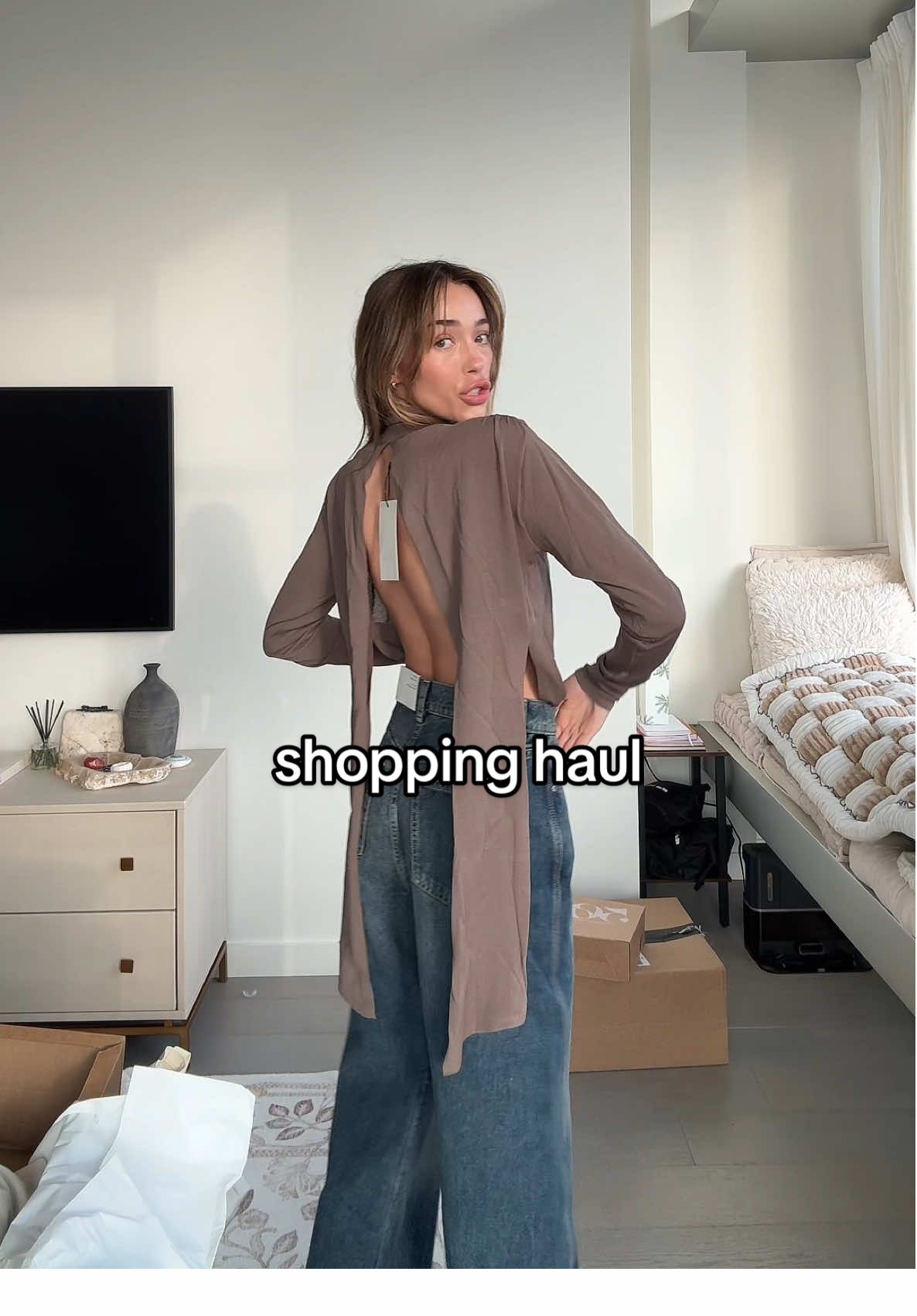 Officially cutting “perfect for fall” and “omg so cute” from my vocabulary🥲 but here’s a fun fall haul!!! Linking everything on my shopmy🤎 @DL1961 @ZARA @madewell #shoppinghaul 
