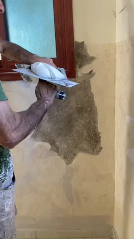 إصلاح دهان متقشر بعد حل مشكلة الرطوبة من الخارج  | peeling paint repair. #construction #painter #دهانات_داخلية #تشطيبات_داخلية_خارجية #جنين_نابلس_طولكرم_رام_الله_فلسطين_48 