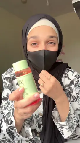 Get radiant skin with the cult-favorite @Pixi Beauty Glow Tonic ✨🍊 Infused with glycolic acid, it gently exfoliates, brightens, and smooths your skin for that natural glow. Perfect for daily use to refresh dull, tired skin and reveal a healthier, glowing complexion! 🌸💧  #Pixi #toner #tiktokmademebuyit #foryoudays #whatsforyou 