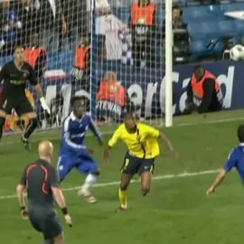 Chelsea vs Barcelona  - la semifinal  mas polémica de la historia de la Champions League  🏆 Fue una semifinal dramática y muy controvertida en Stamford Bridge que terminó 1-1. El Barcelona avanzó por el gol de visitante gracias a un gol tardío de Andrés Iniesta en el minuto 93, a pesar de que el Chelsea tuvo múltiples y polémicas peticiones de penalti denegadas por el árbitro. #chelsea #barcelona #football #viral #fyp 