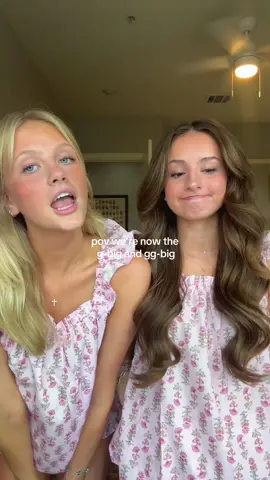 @sarah how are we the old ones now😟😟 #fyp #biglittle #sorority #chopped #unc 