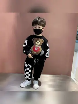 💥طقم للاطفال من القطن موضة خريف و شتاء 2025💥 💥التوصيل بالمجان 🎁 💥 المقاسات من 2 سنوات الى 12 سنة 💥💥 للشراء من الواتساب 0697800902