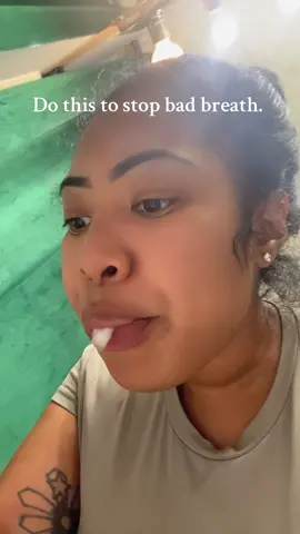 Wow my breath doesn’t stink in the morning anymore. #mouthwash #fyp #LifeHack #304 