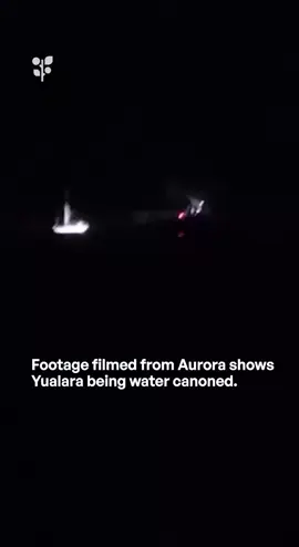 Pasukan tentera laut penjajah Israel sedang melakukan serangan aktif ke atas Global Sumud Flotilla. Kapal Florida telah sengaja dilanggar di laut. Kapal Yulara, Meteque dan kapal-kapal lain disasarkan dengan meriam air. Serangan haram ini ke atas kapal-kapal kemanusiaan yang tidak bersenjata adalah jenayah perang. Semua penumpang di atas kapal selamat tanpa sebarang kecederaan. Sumber: Global Sumud Flotilla t.me/duniapalestin kalau makhluk ni dan sekutunya memang tak layak wujud di muka bumi ni 