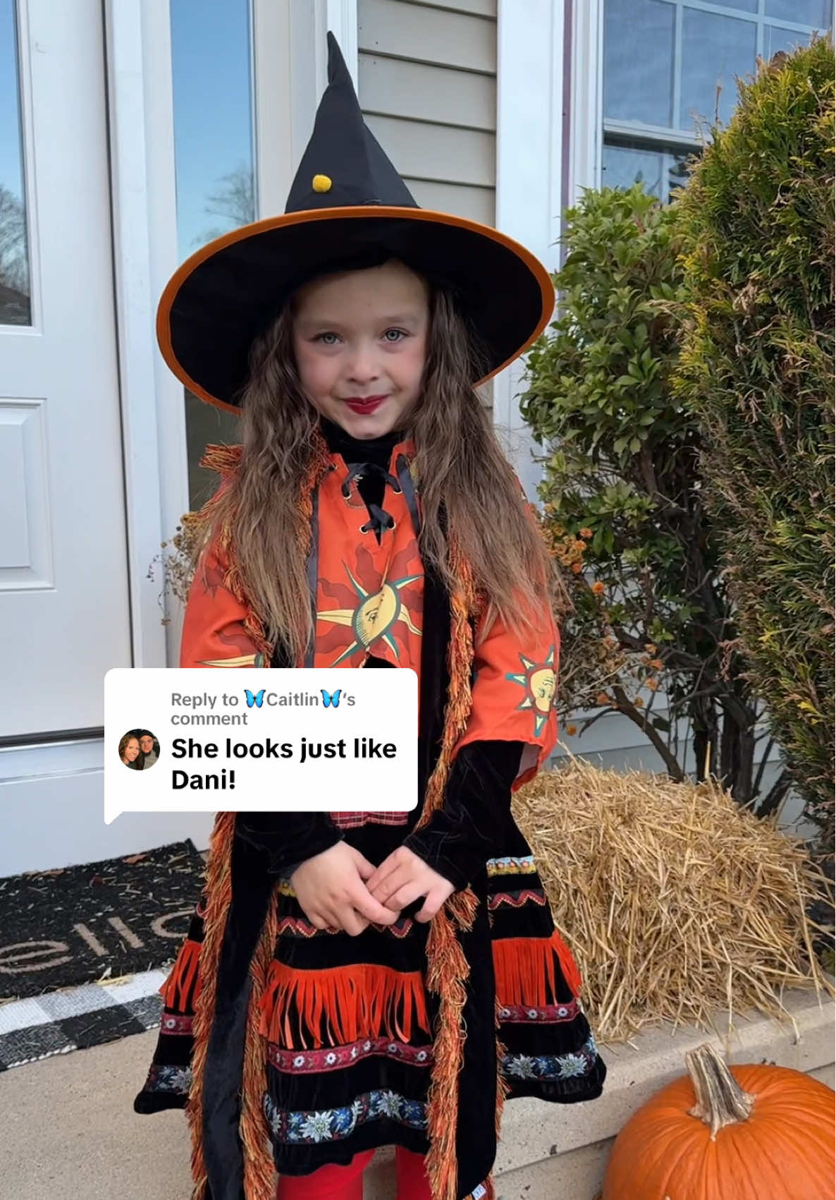 Replying to @🦋Caitlin🦋  Dani Dennison circa 2025. Since everyone is saying she’s the star of the show in my last post. Here ya go!  @Disney you need a Dani for Hocus Pocus 3? 🍂😂  #familycostume #halloweencostume #halloween #hocuspocus #costumeideas 