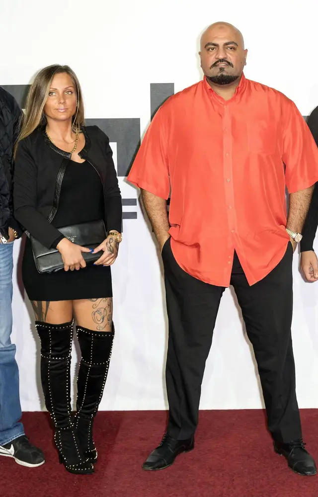 Alte Erinnerungen von damals. Ewa war Giwar immer dankbar, sie stand immer hinter Giwar wie eine Wand. AON für immer. R.I.P. G  #xatar #giwar #bonn #deutschrap #schwestaewa @SCHWESTA EWA @xatar @🦅SERO.KKN🦅 