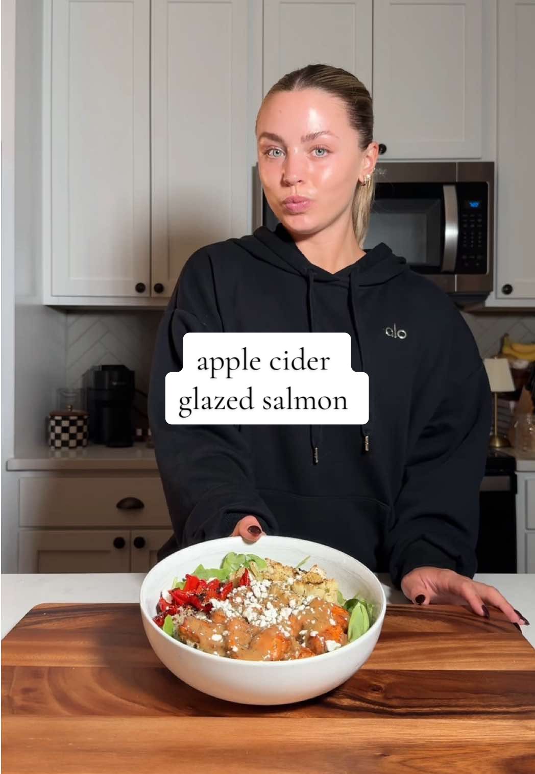 Apple cider glazed salmon bites 🍎 SORRY I said like so many times lol. Full recipe in bio!!  #mealideas #EasyRecipe #quickrecipes #salmon 