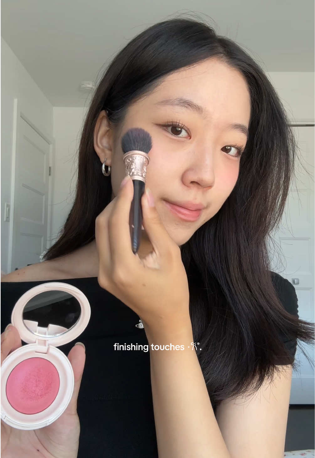 finishing touches with my recent beauty favourites ⋆𐙚. happy October first! 🤍 @Rare Beauty highlighter blush in the shade happy @NARS Cosmetics sensual lip shine in shade high geer @entropy.global @entropymakeup charm tint  @toocoolforschool US frottage pencil shade 09  @힌스 hince_official radiance balm  #kbeauty #beautyfavorites #fypage #beautycreator #girlythings 