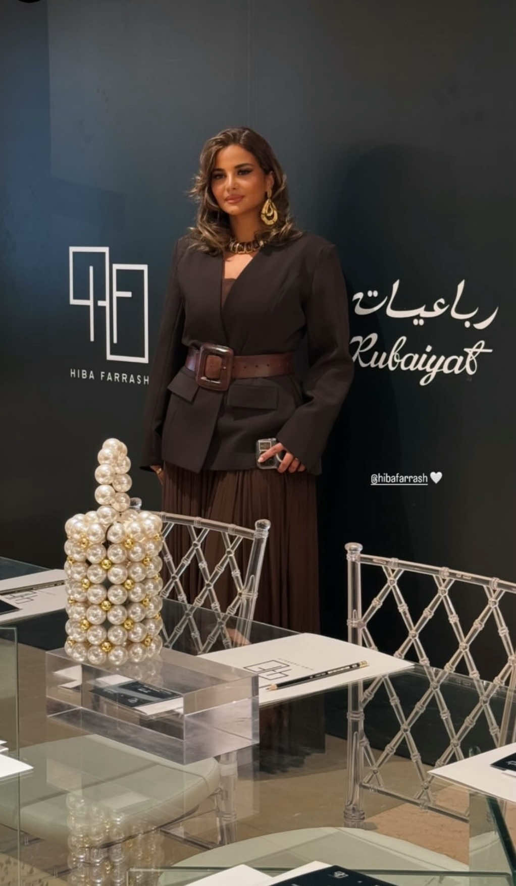 كانت جلسة ملهمة عن تحليل الألوان وتنسيقها مع الاستايل، واستفدت كثير من المعلومات والنصائح القيّمة 🌸 أتمنى لكِ المزيد من النجاح والتوفيق دايمًا  @HibaFarrash @Rubaiyat Fashion #بيبا_ارتست #بيبا_الصالح #الرياض #تحليل_الالوان #تنسيقات 