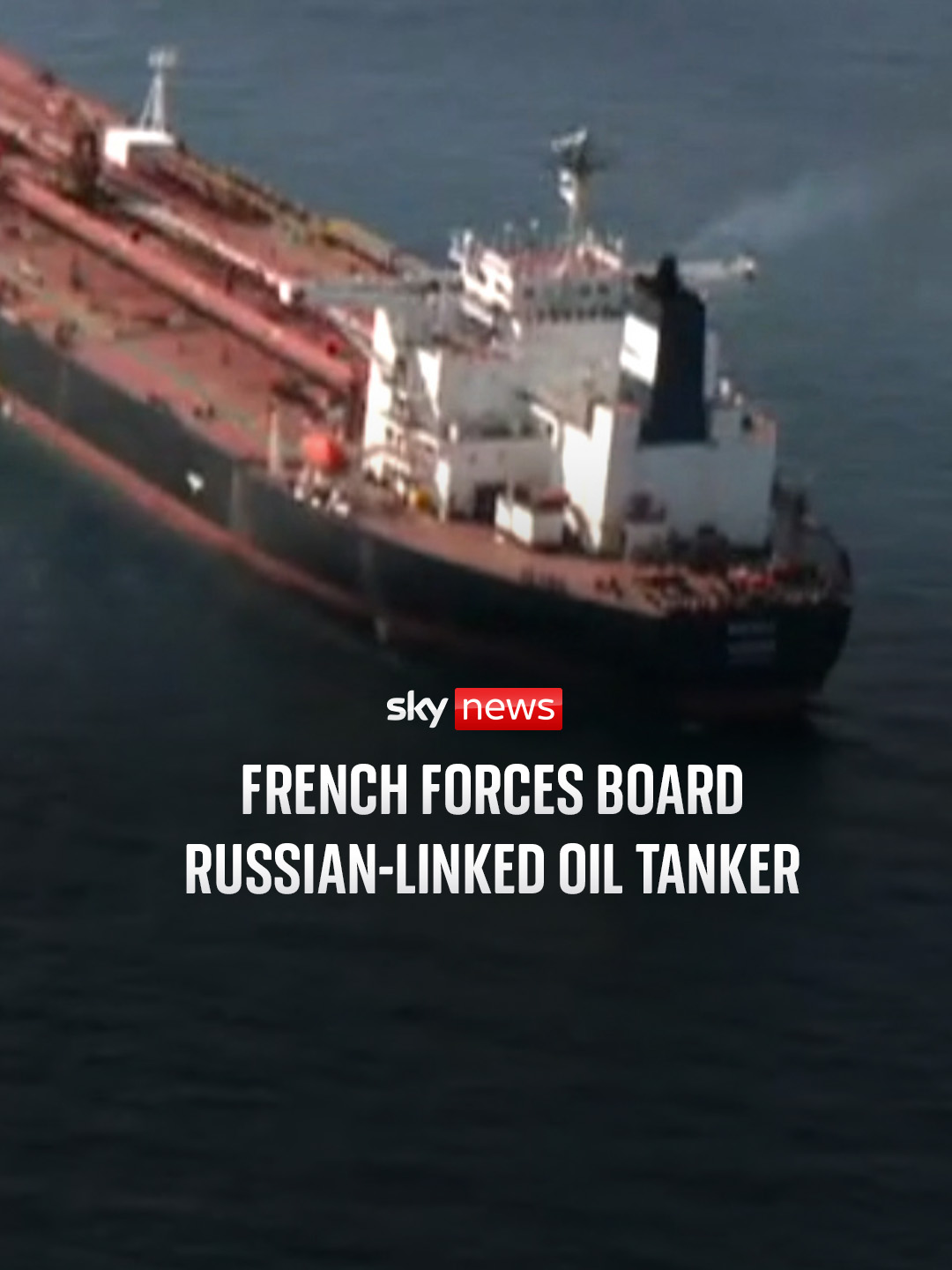 The French army have boarded an oil tanker suspected of having served as a launch pad for the drones that flew over Denmark. #ship #russia #france #drone #denmark