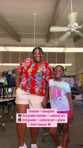 Aloha! #teachersoftiktok #schoollife #OOTD #Vlog 