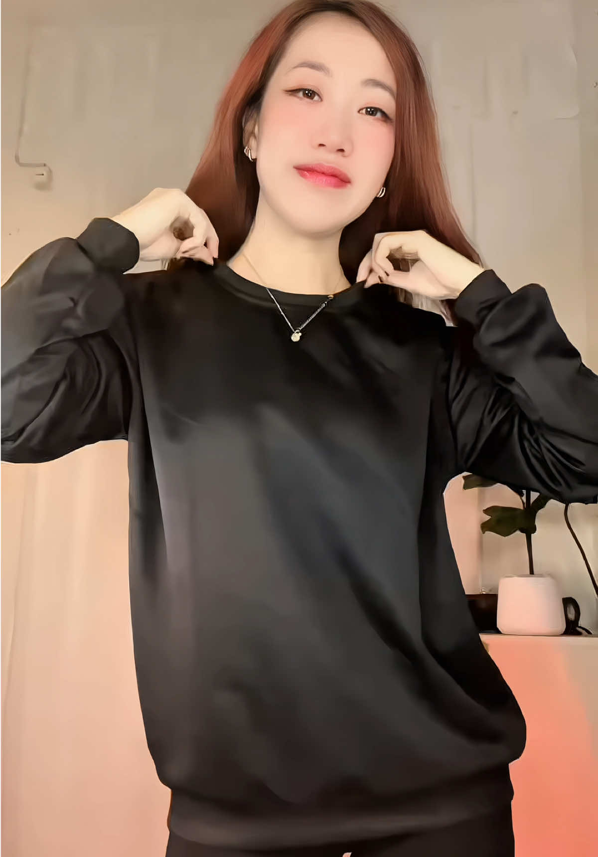 เสื้อสเวตเตอร์หลวมสีพื้น ใส่ได้ทั้งผู้ชายแล้วก็ผู้หญิง ใส่ลำลอง ใส่คลุม #เสื้อสเวตเตอร์ #เสื้อสเวตเตอร์แขนยาว #เสื้อแขนยาว 