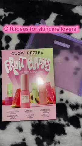 @Glow Recipe coming in hot with he gift sets!! We all have a skincare lover or we are one! Such a cute beginning set or for travel! 💕🌸 #glowrecipe #glowrecipewatermelonglow #giftsets #skincare #travelset 