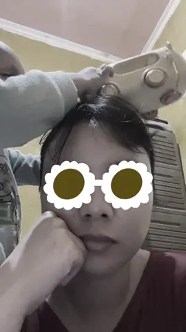 Kepalapun kau jadikan jalanan bis