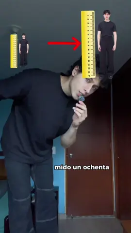 ¿Quieres crecer más o al menos verte más alto? 👀✨ Con solo 2 estiramientos + colgarte de la barra puedes descomprimir tu columna y mejorar tu postura. 🔹 Los estiramientos alargan y relajan tus músculos. 🔹 Colgarte de la barra estira la columna y reduce la presión de los discos. 🔥 Resultado: menos encorvamiento, mejor postura y apariencia más alta. ¿Quieres que suba la rutina completa? 🙌 #growup #estiramientos #altura #GymTok #looksmaxing 