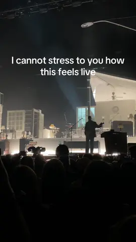 I miss seeing #the1975 live 🥲