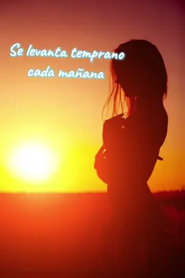 Para las mujeres que somos de oro✨❤️‍🔥 ... Mujer de oro de Romeo Santos. #music #vir #canciones #muj #letrasdecanciones 