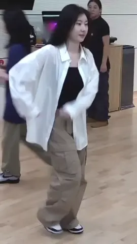 Chaeryeong fancam | esqueci de postar aq 😋 #icycams #chaeryeong #fancam #itzy #foryou 