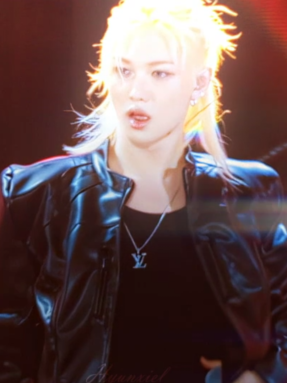 FELIX PUT THAT BACK TONGUE I MEAN DON'T PUT IT BACK. #felix #straykids #edit #kpop #fyp 