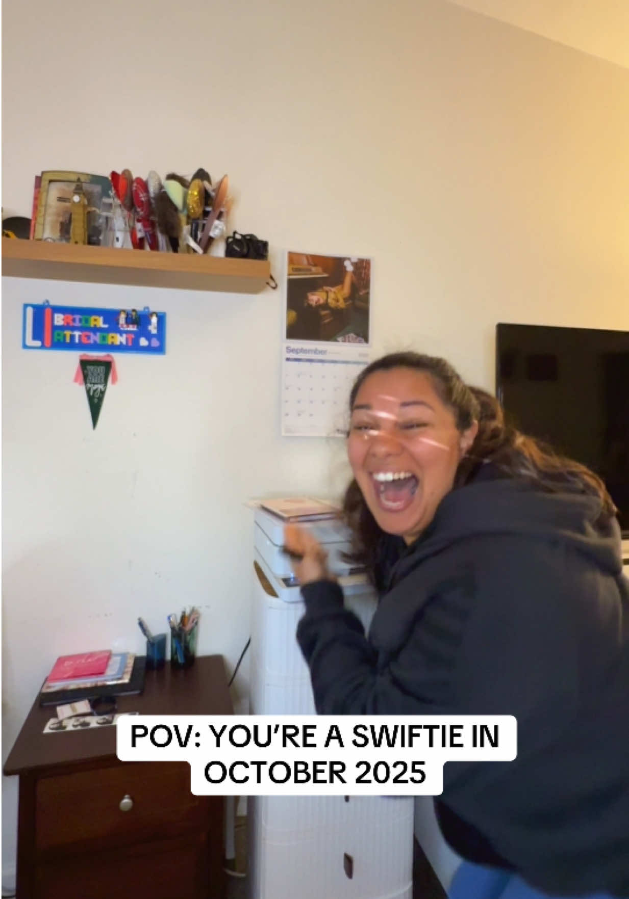 it’s our time, swifties!!! 🫶🫶🫶 we have pop up, a new album, a midnight release, a theatrical release, a music video premiere and 3 talk show appearances ❤️‍🔥 #taylorswift #swifttok #swiftie #lifeofashowgirl #loas 