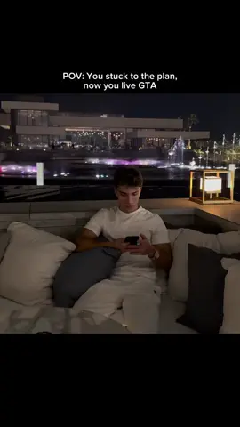 living life  #viralvideotiktokteam #fypppppppppppppppppppppppp #viralvideotiktok #trading #livingmybestlife 