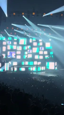Bring Me the Horizon - Wonderwall (Oasis Cover) (9/29/2025) Denver, CO #bmth 