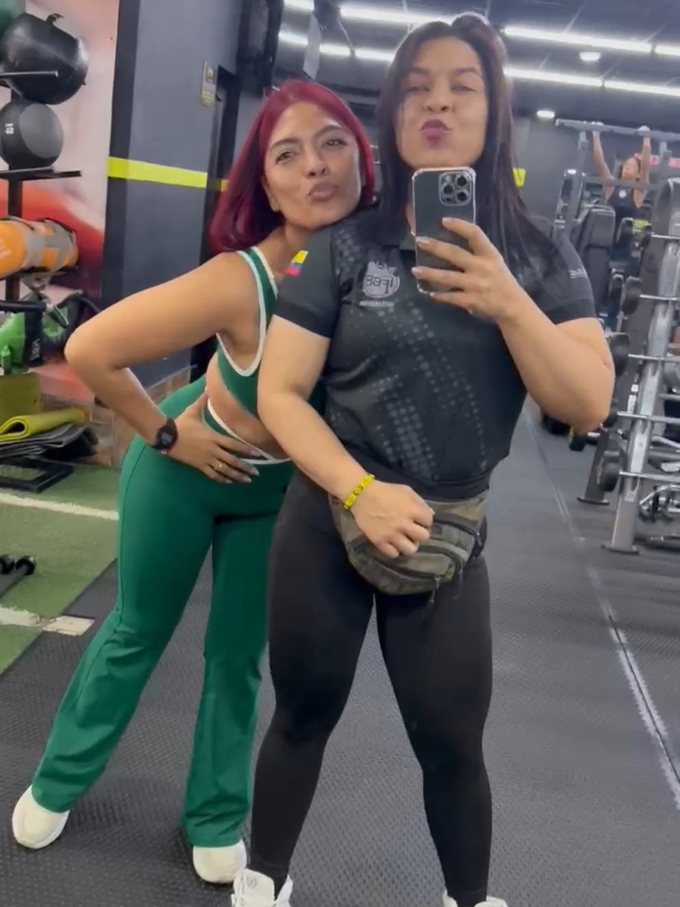 @Mayito89 mi pelirroja bella