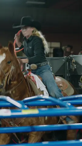 You know what’s sweet… roping for a million dollar payout 😏 😎 The @kimesranchjeans Million Dollar Breakaway, presented to you by @boot_barn_official See you at @westworldofscottsdale this November. Video: @makelineproductions #kimesranchmilliondollarbreakaway #milliondollarbreakaway #breakawayroping #breakawayropers