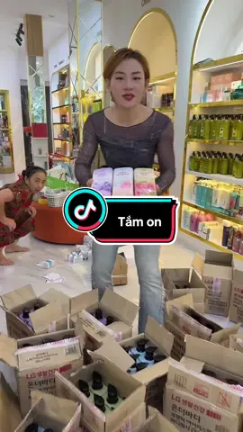 #người_đẹp_cơ_bắp #tắm_on_the_body #viral 