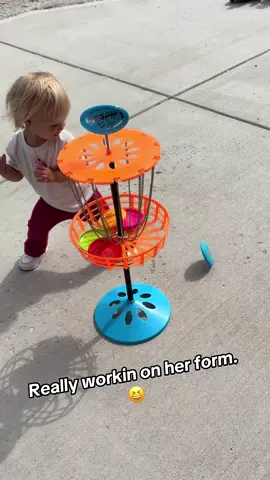 She’s the best. #discgolf #niece #sillygoose 