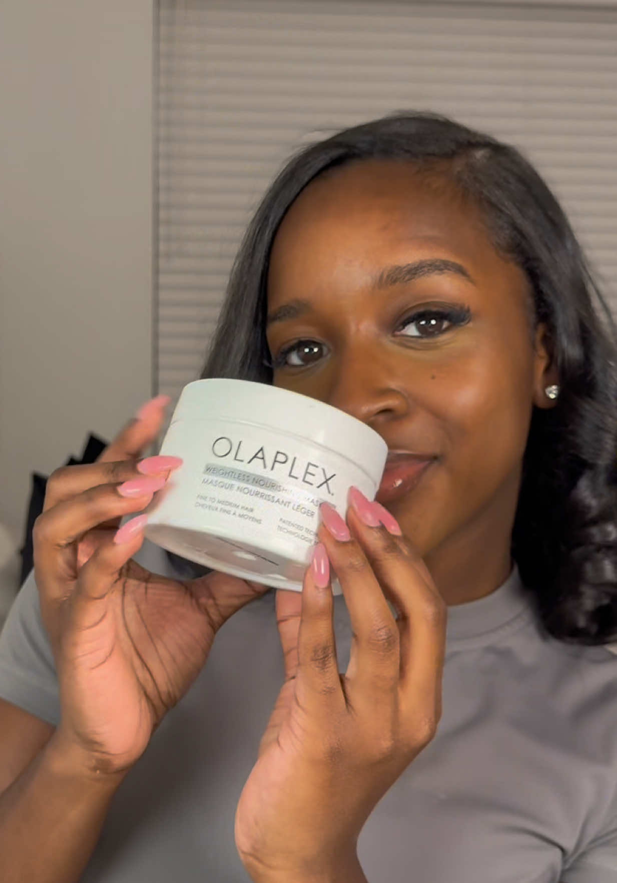 fine hair girlies, this mask is the ONE! the new OLAPLEX Weightless Nourishing Mask gives me moisture + volume without weighing my hair down, and keeps my strands shiny and healthy in between styles 🤍 #AD @Olaplex #OLAPLEX #OLAPLEXpartner