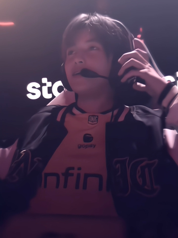 Momen kekalahan onic di MSC🫩 #onicesport #karltzy #kiboy #msc2025 #kairi  preset : @kaplek_wirr  pict pertama : @noxgaming_ 