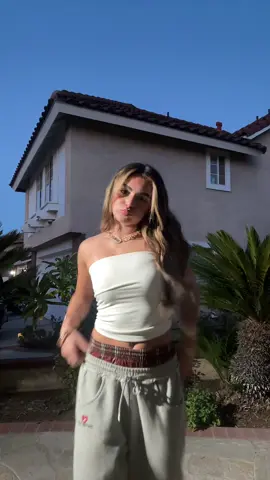 Too toxic…#toooxic#ashleekeating#tootoxictrend#damcetrend#tootoxicdance