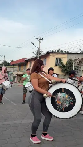 paulina hermosa 📸🤭 #tiktok #fyp #viral #hermosa #bastonera