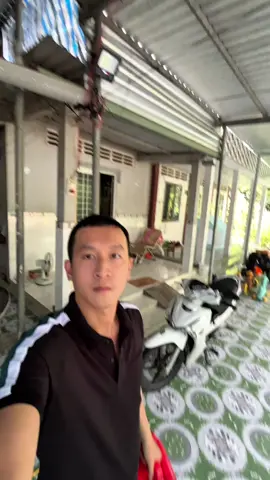 Máy thổi bụi cầm tay lực thổi siêu mạnh, có chức năng hút bụi luôn ạ #maythoibuicamtay #maythoibui #maythoi 