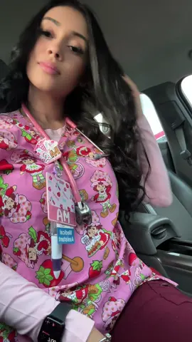 Can you guess my favorite color?🎀 #trending #fyp #viral #fypシ #fy #nursingmajor #medicalassistantlife🏥💉💉 