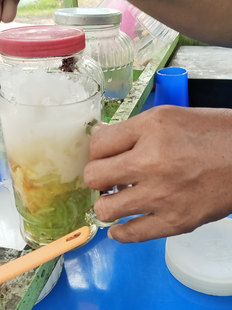 esdawet enak loo#baksocintajember #jember #pedagangkakilima #jember24jam 