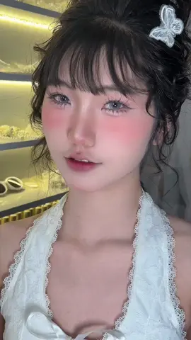 Makeup gì không mấy người đẹp