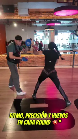 Karely en Bogotá se está volviendo una guerrera 🥊💣 Octubre 18 vamos a demostrar de qué estamos hechos 🚀#ronaldobxm #boxeo #ronnyboxeando #karelyruiz